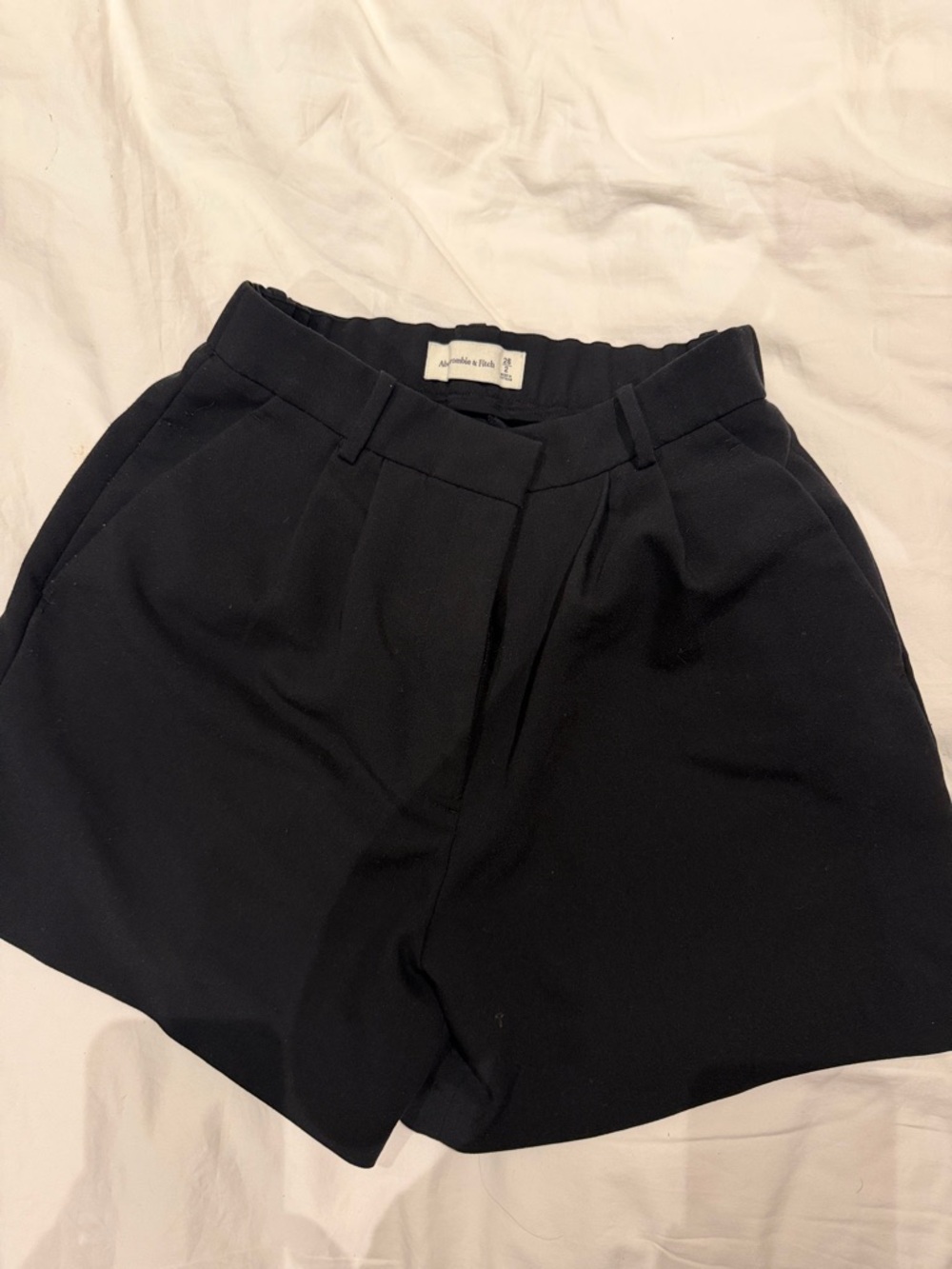 Abercrombie & Fitch Black High-Waist Tailored Shorts
